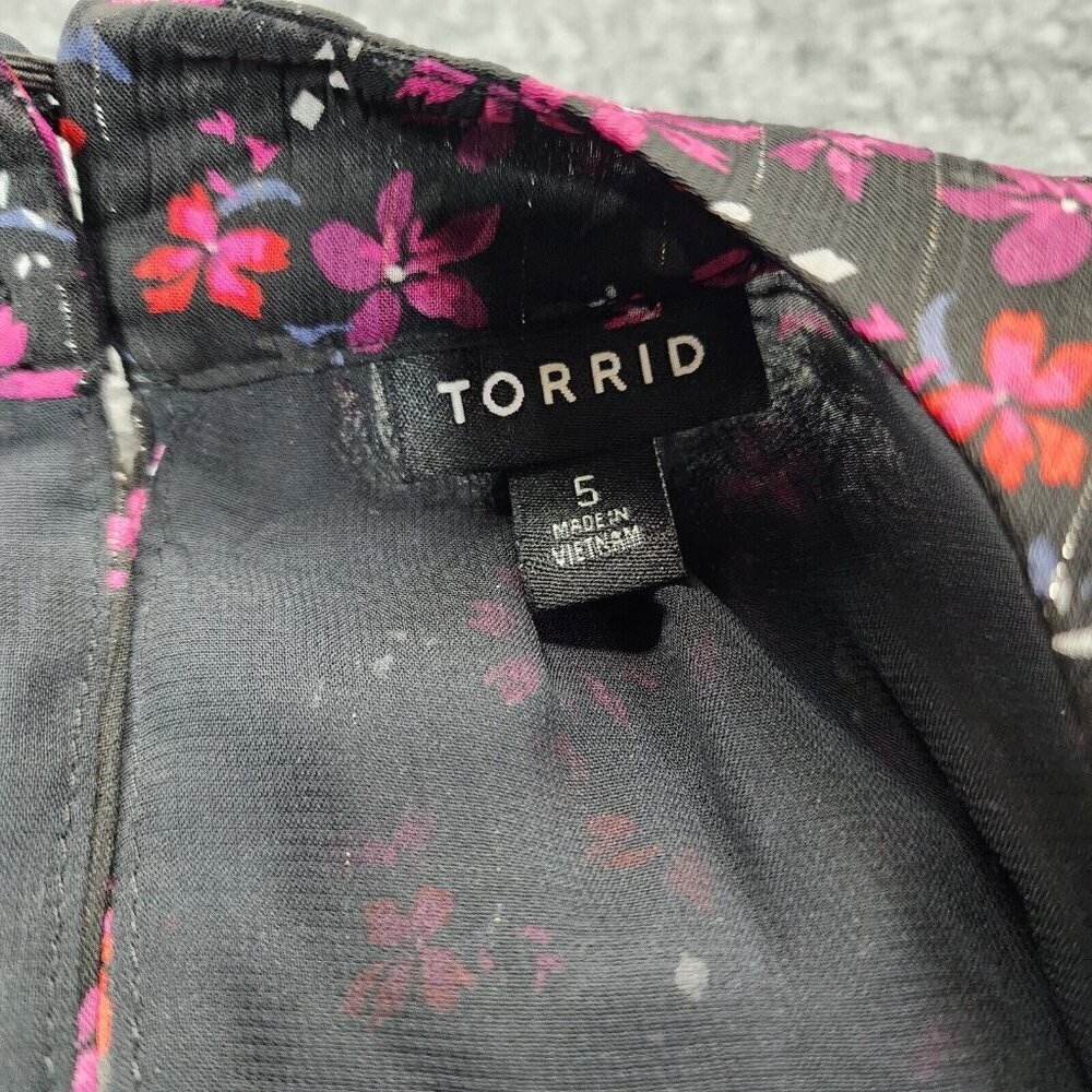 Torrid Crinkle Lurex Chiffon Halter Top Dark Black Floral‎ Sleeveless Size 5 5X - Picture 4 of 13